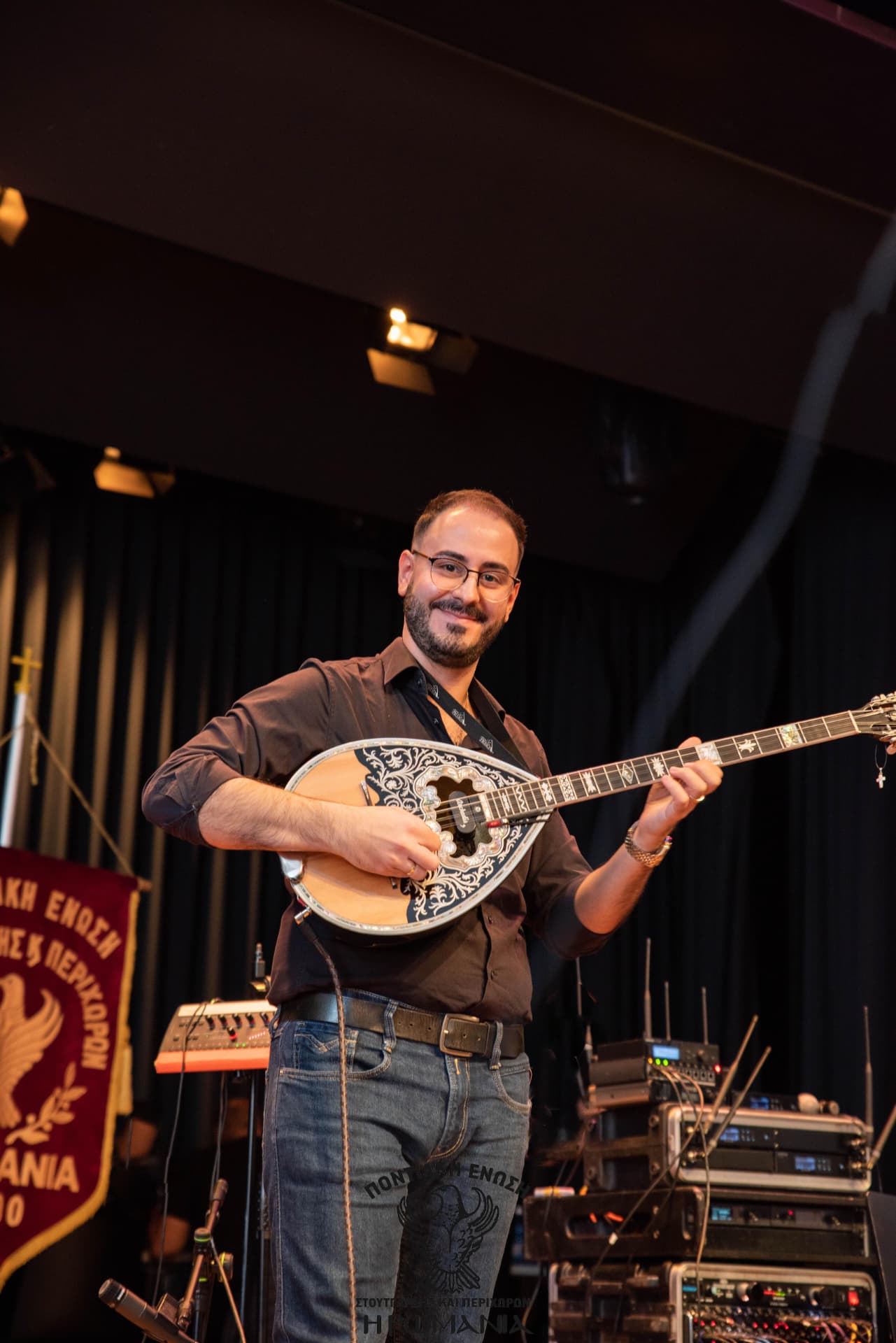 Giannis — Bouzouki